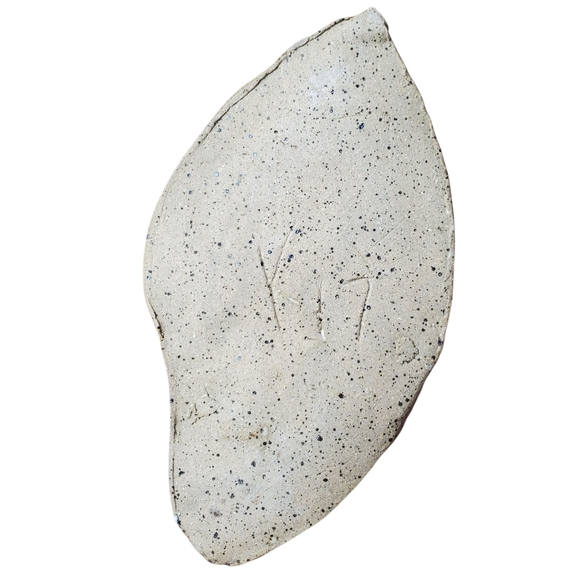 Handmade Ceramic Nativity. Artist Signed, Speckled Beige Holy Family Art. - Picture 3 of 6